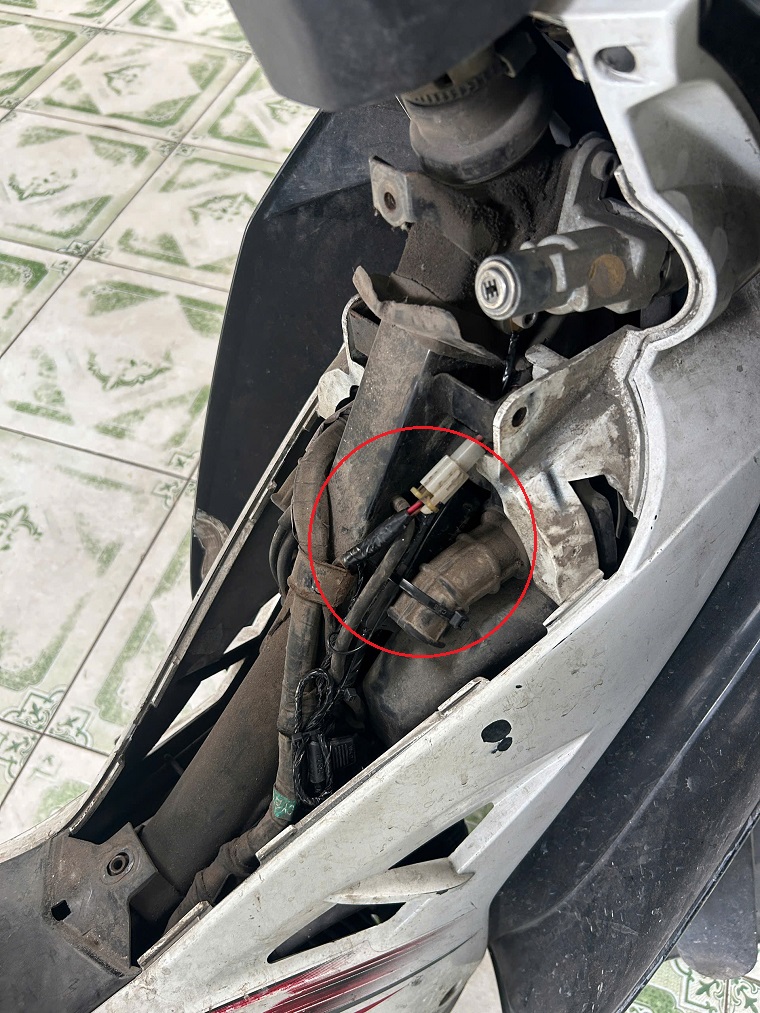 cách phát hiện xe máy có gắn định vị