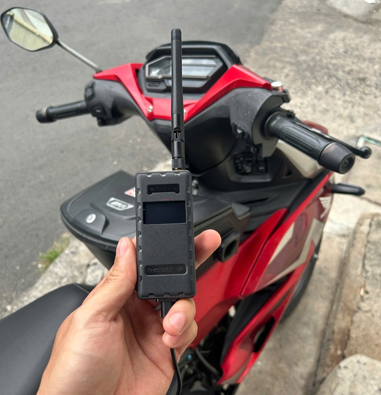 cách phát hiện xe máy có gắn định vị