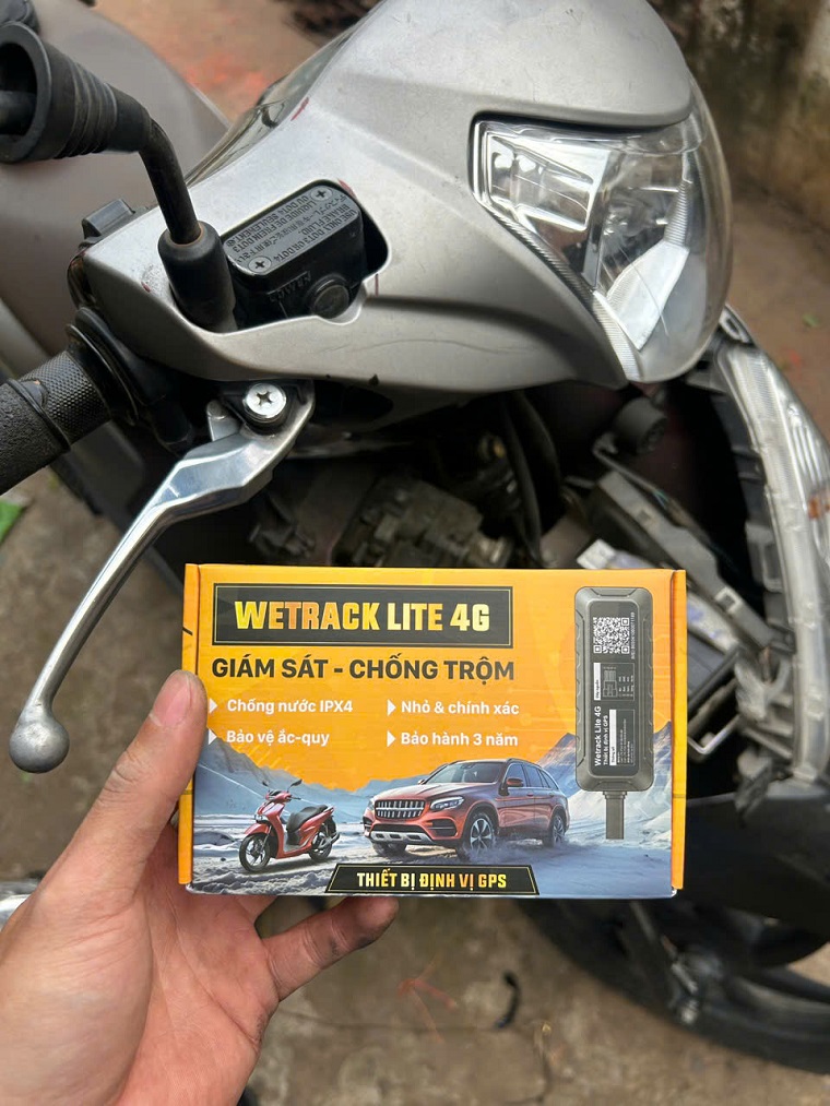 định vị xe máy có dây