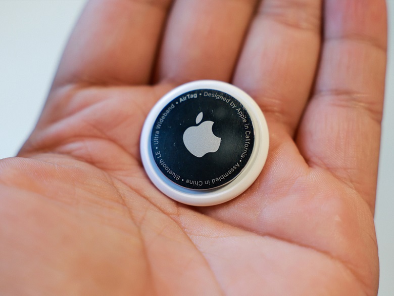 dò tìm airtag trên xe