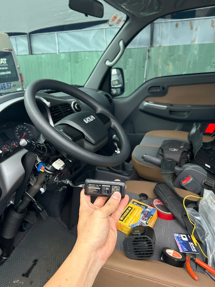 lắp định vị xe cho thuê