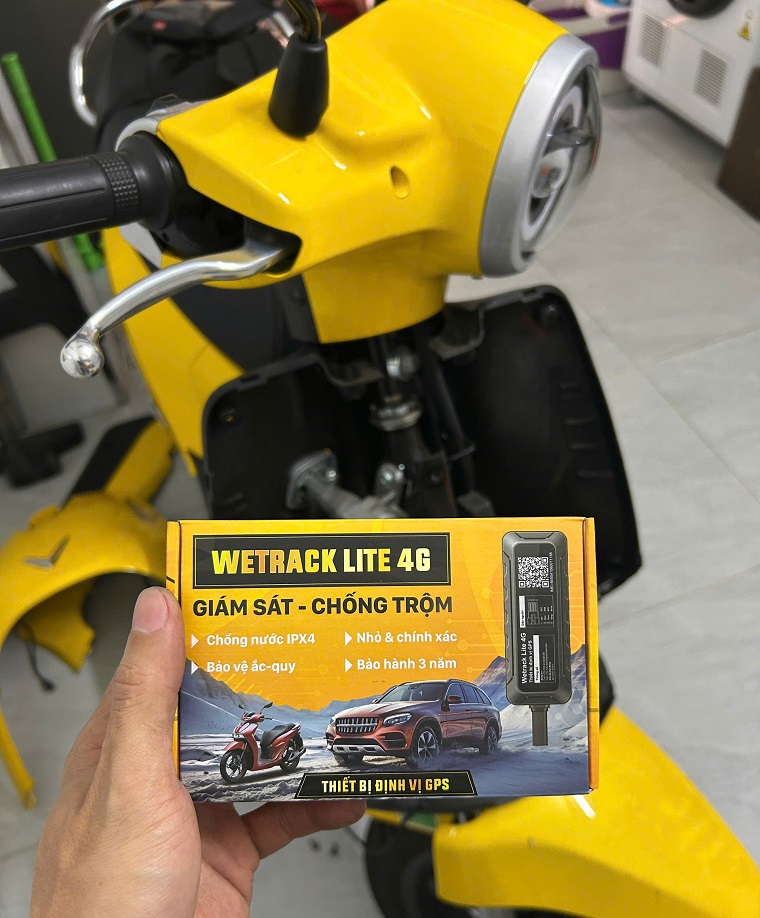 định vị xe máy điện evo grand