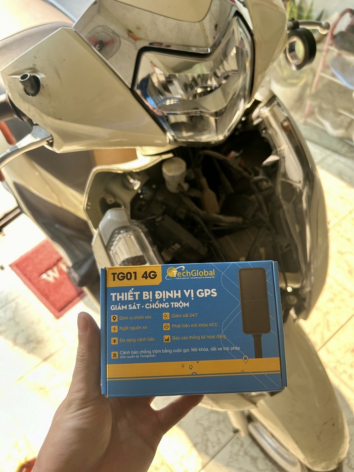 lắp định vị xe máy honda lead