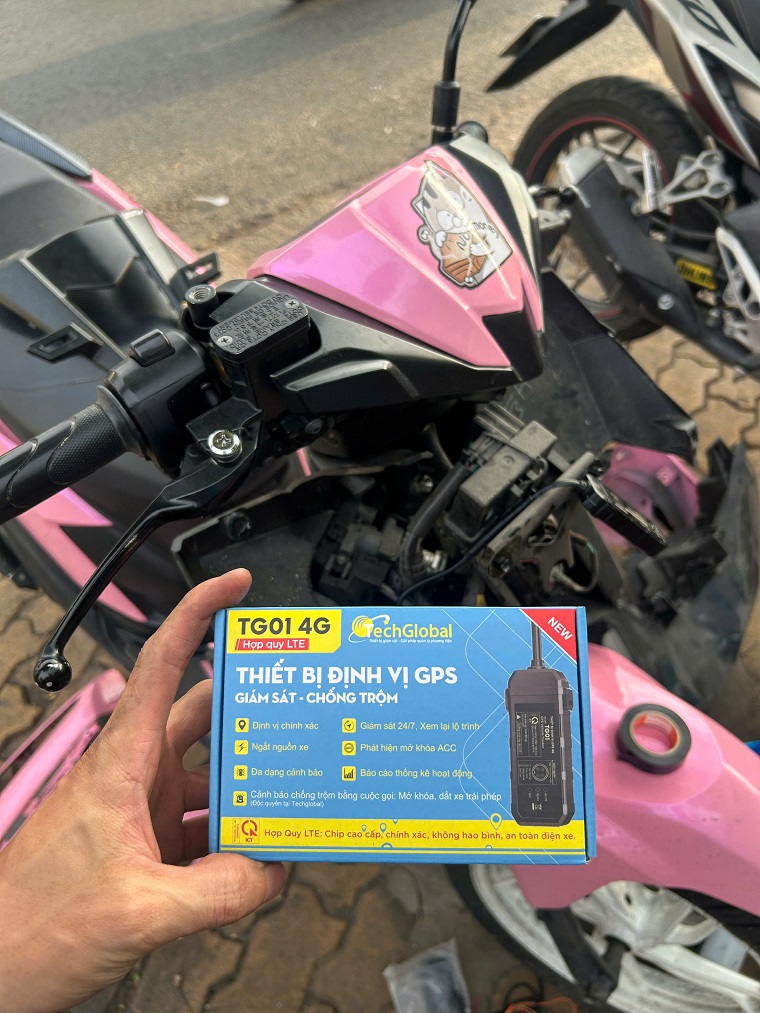 lắp định vị xe máy honda vario lắp định vị xe máy honda vario