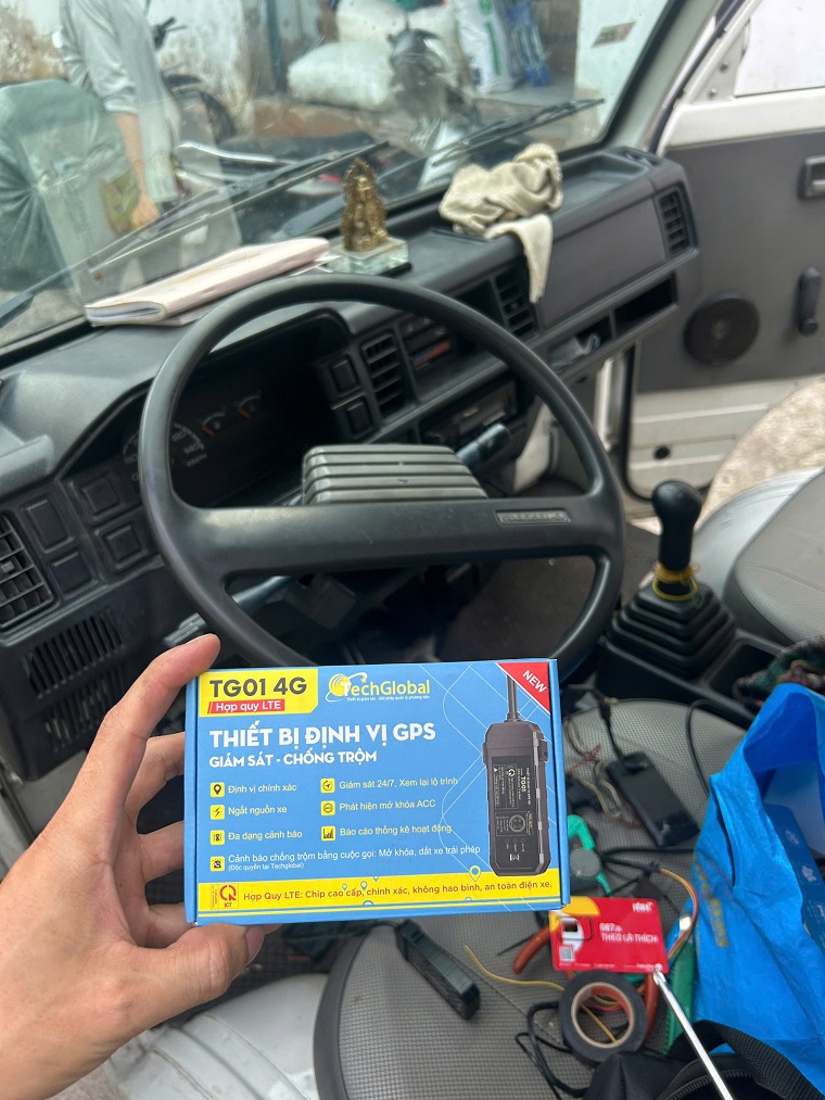 lắp định vị xe tải giao hàng