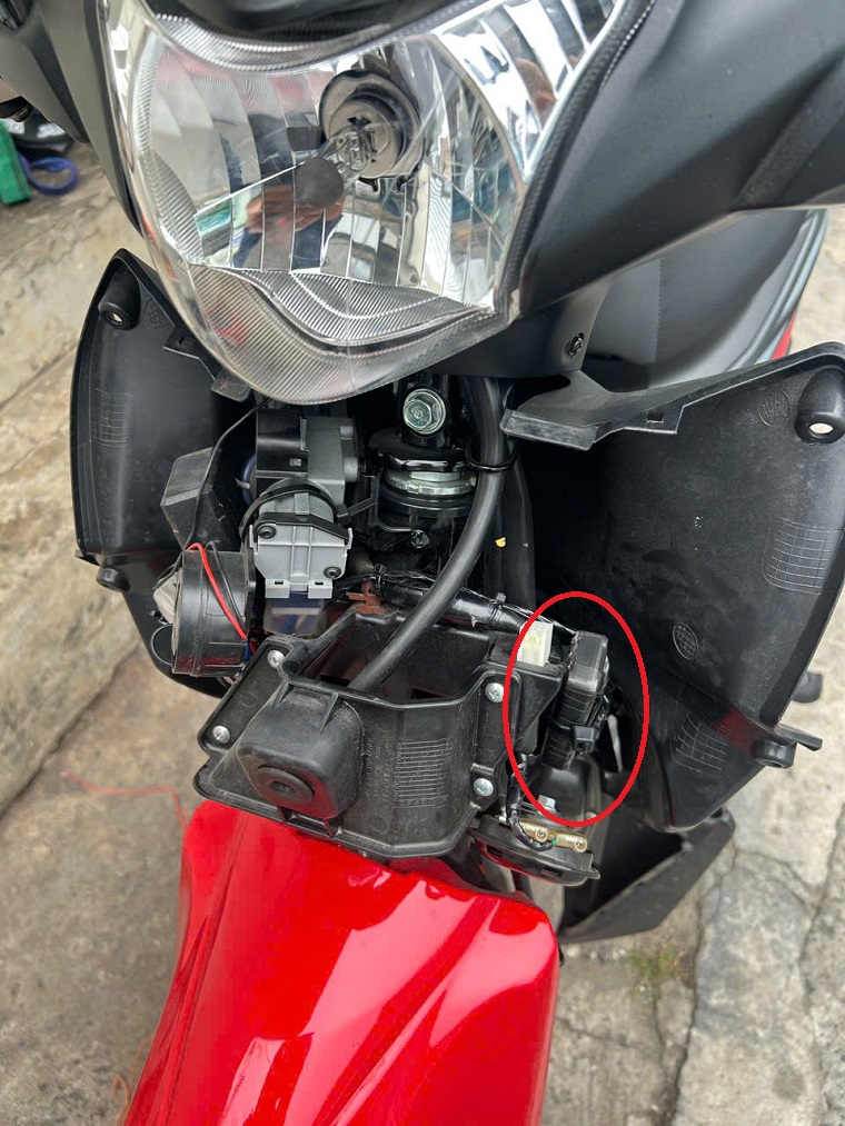 cách lắp định vị xe máy