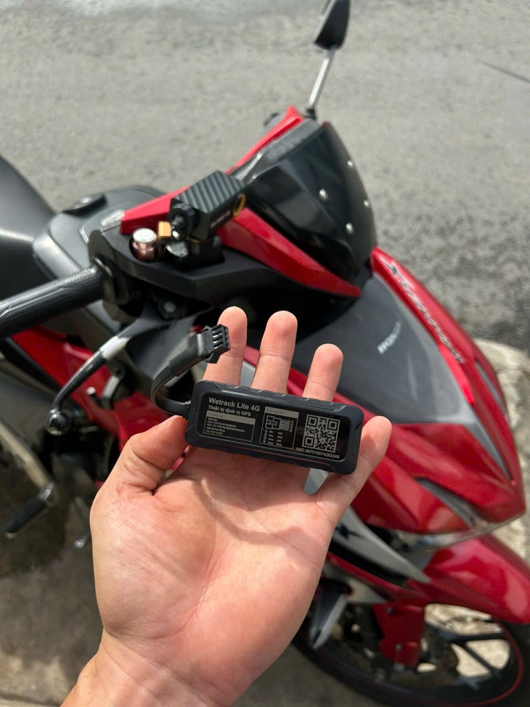 Theo dõi xe máy trên điện thoại bằng GPS Theo dõi xe máy trên điện thoại bằng GPS